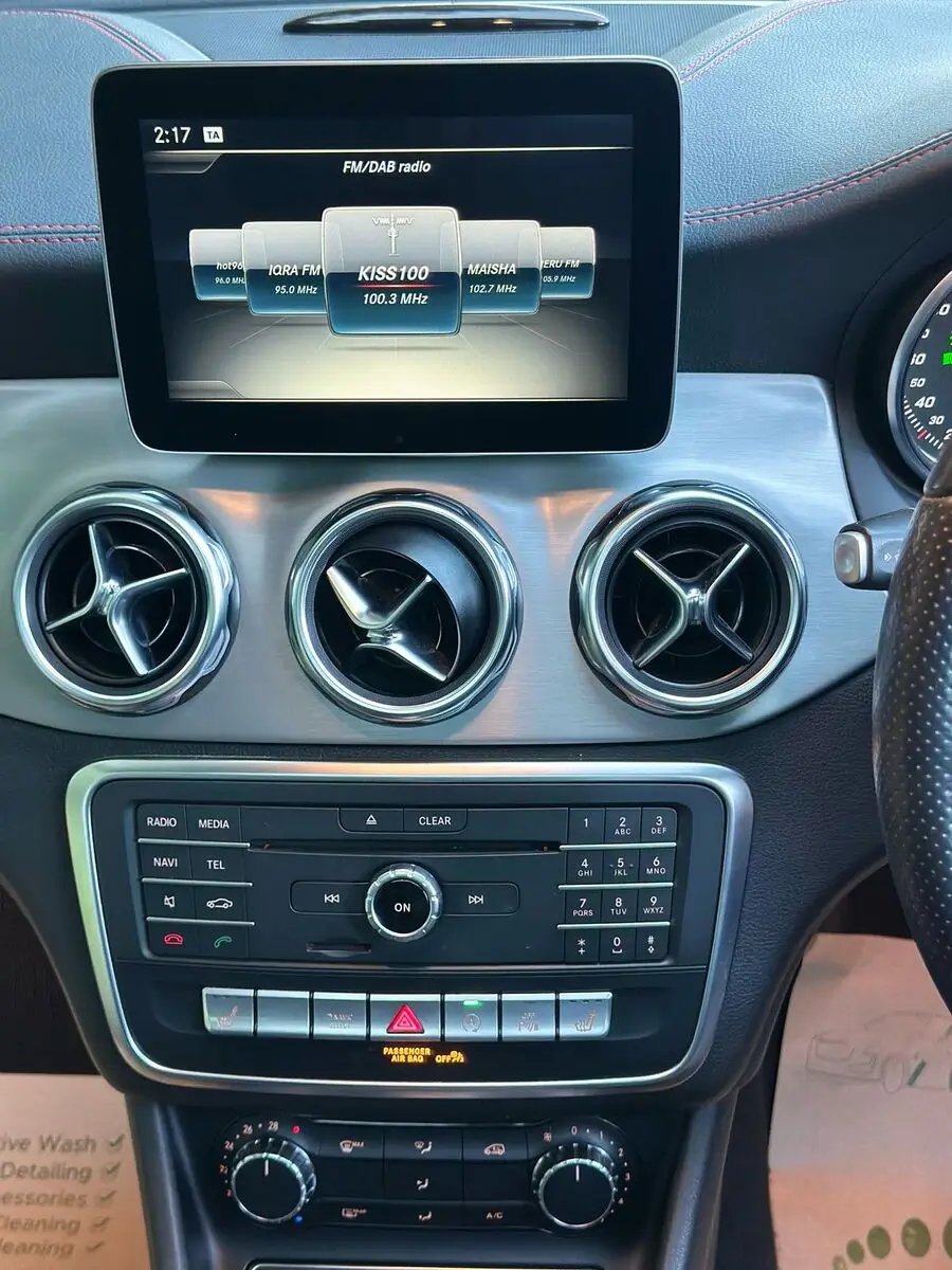 2017 Mercedes Benz GLA 180 AMG Sunroof