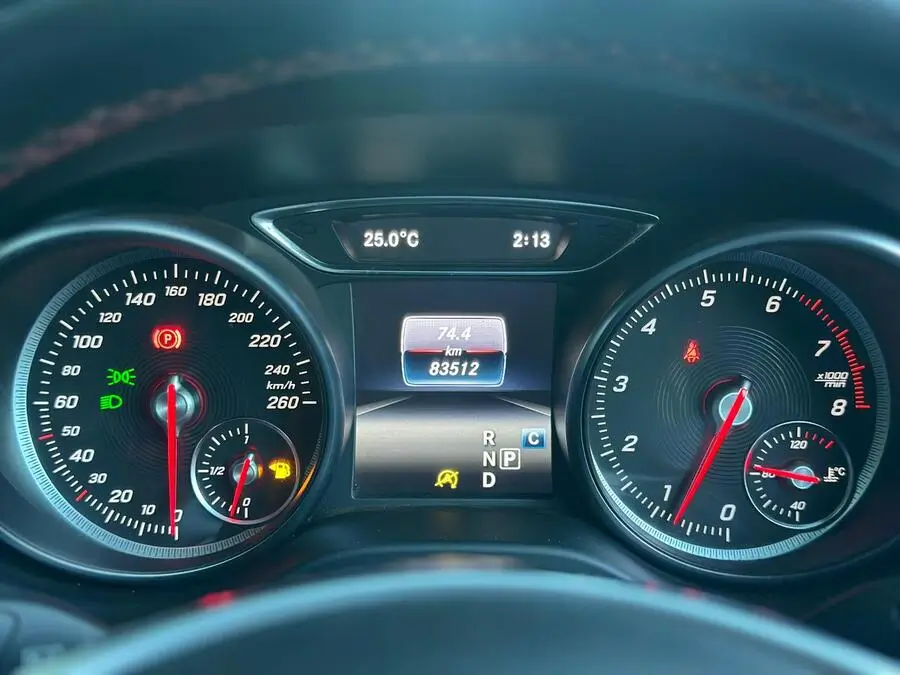 2017 Mercedes Benz GLA 180 AMG Sunroof