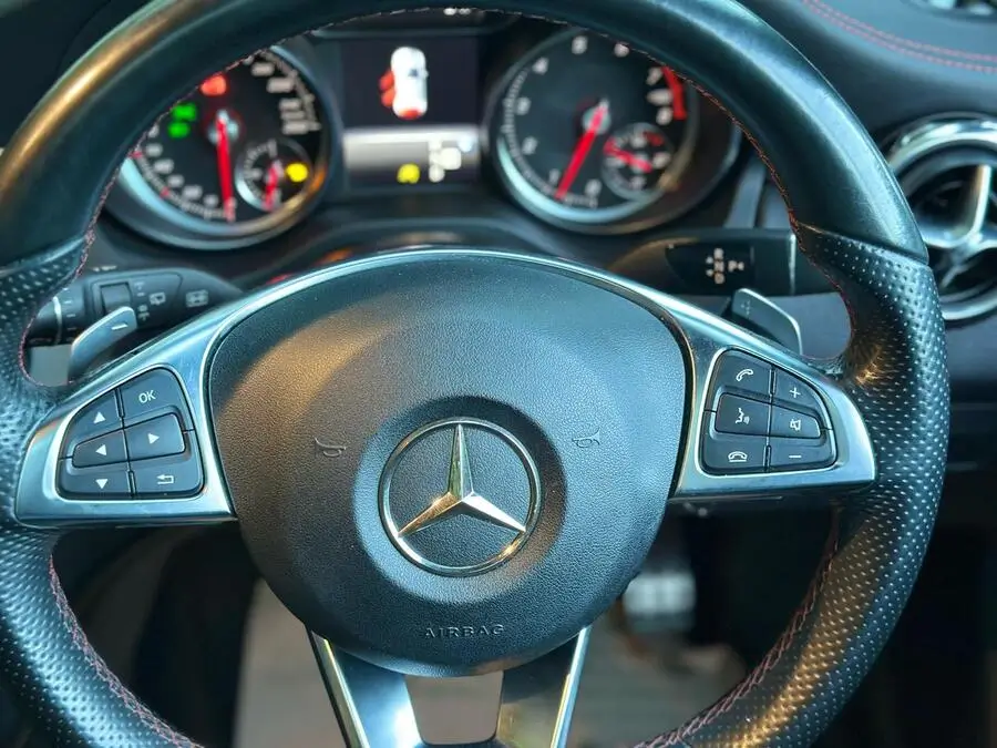 2017 Mercedes Benz GLA 180 AMG Sunroof