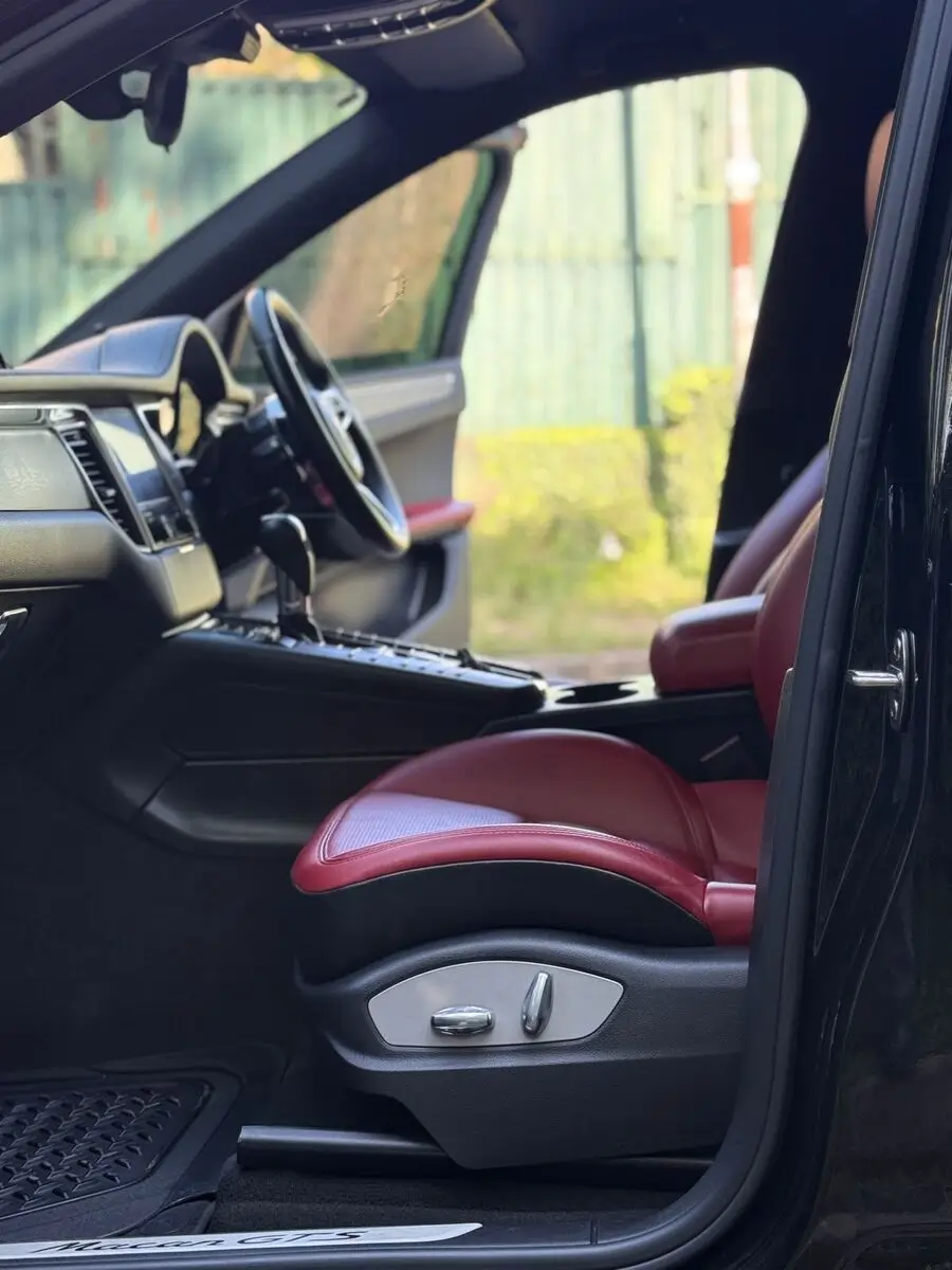 2018 Porsche Macan GTS Fully loaded