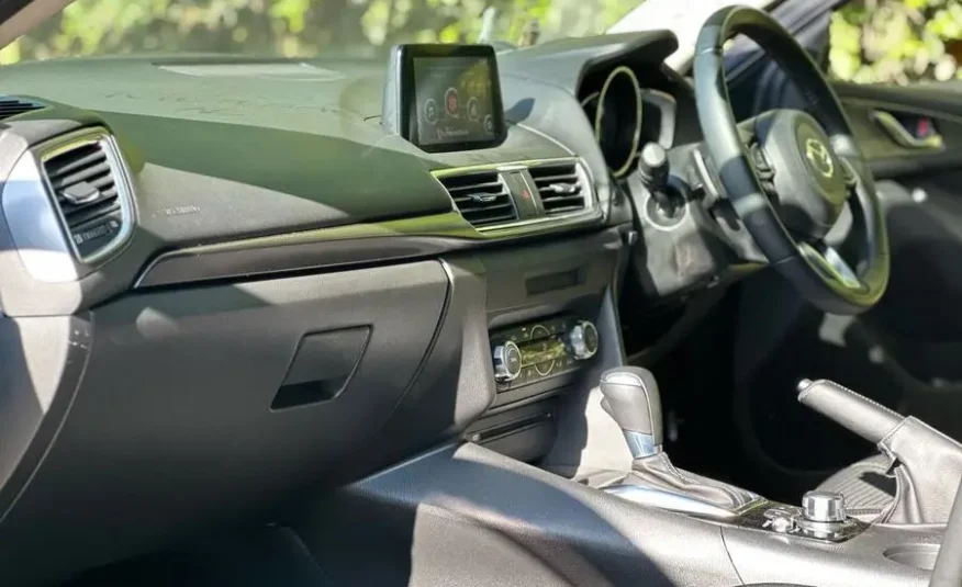 2019 Mazda Axela