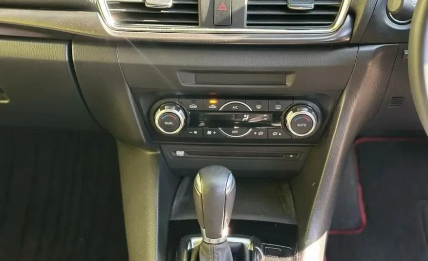 2019 Mazda Axela