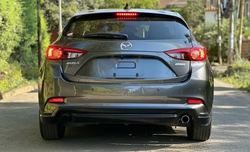 2019 Mazda Axela