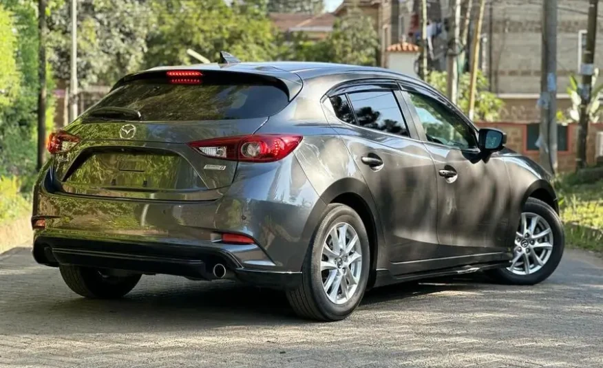 2019 Mazda Axela