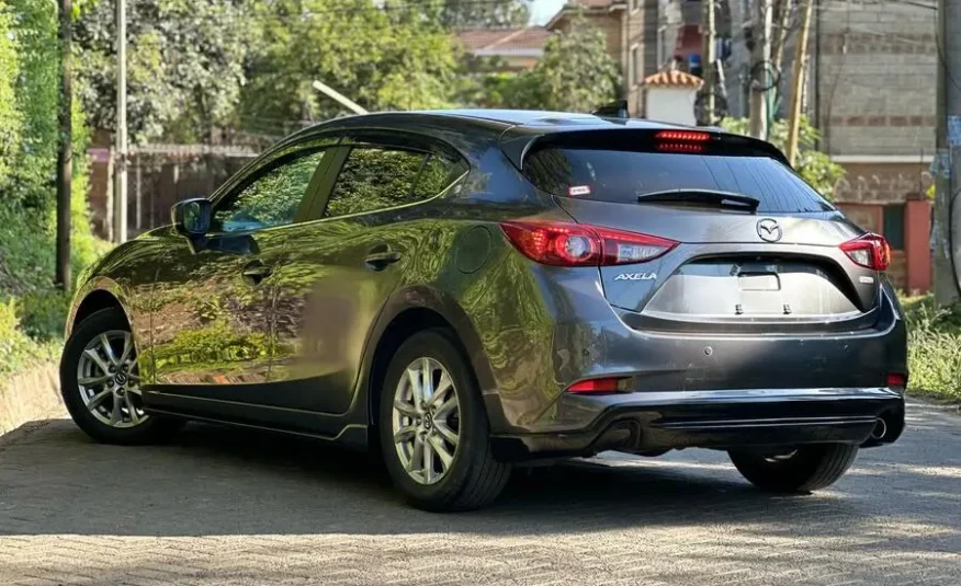 2019 Mazda Axela