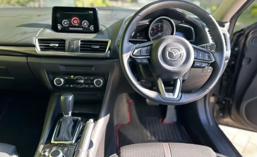 2019 Mazda Axela