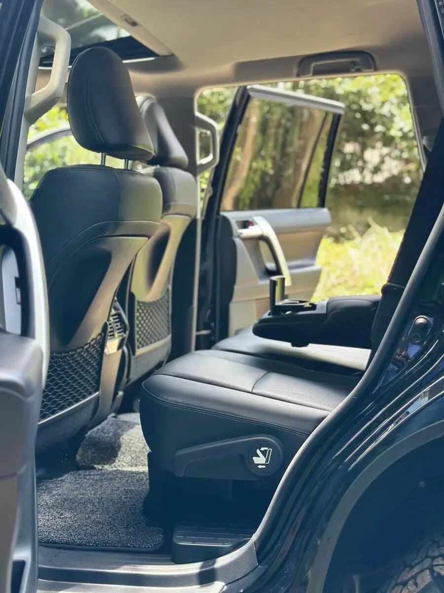 2020 Toyota Landcruiser Prado TRD Offroad Sunroof