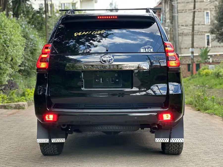 2020 Toyota Landcruiser Prado TRD Offroad Sunroof