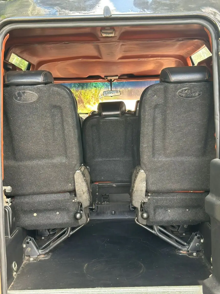 2009 Landrover Defender Mint Condition