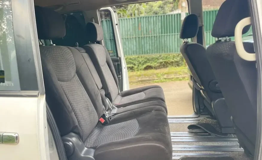 2010 Nissan Serena Mint Condition