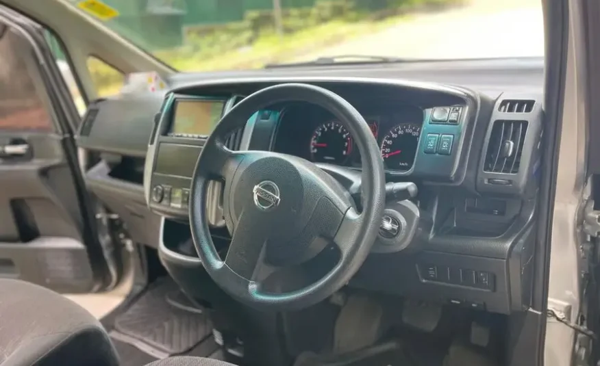 2010 Nissan Serena Mint Condition