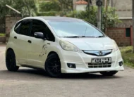 2013 Honda Fit Hybrid Mint Condition