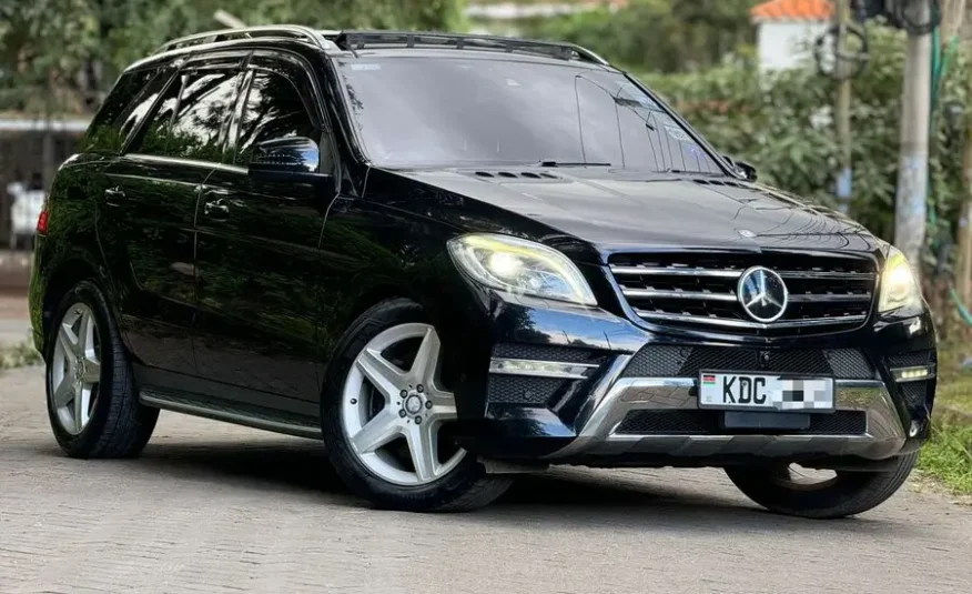 2015 Mercedes Benz ML350 4matic Sunroof