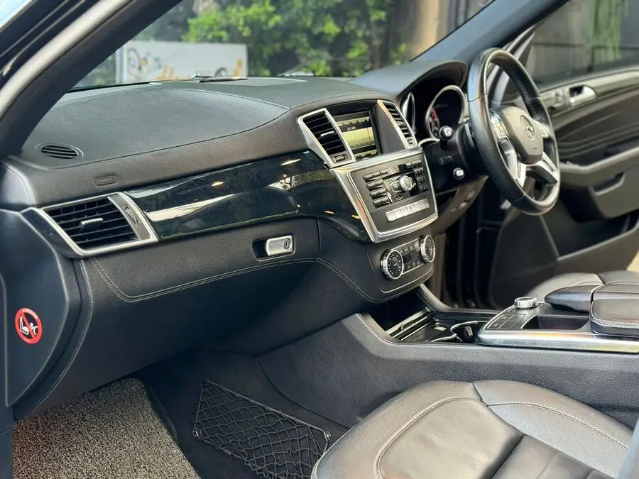 2015 Mercedes Benz ML350 4matic Sunroof