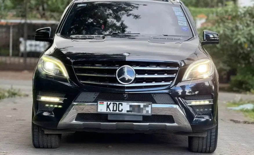2015 Mercedes Benz ML350 4matic Sunroof