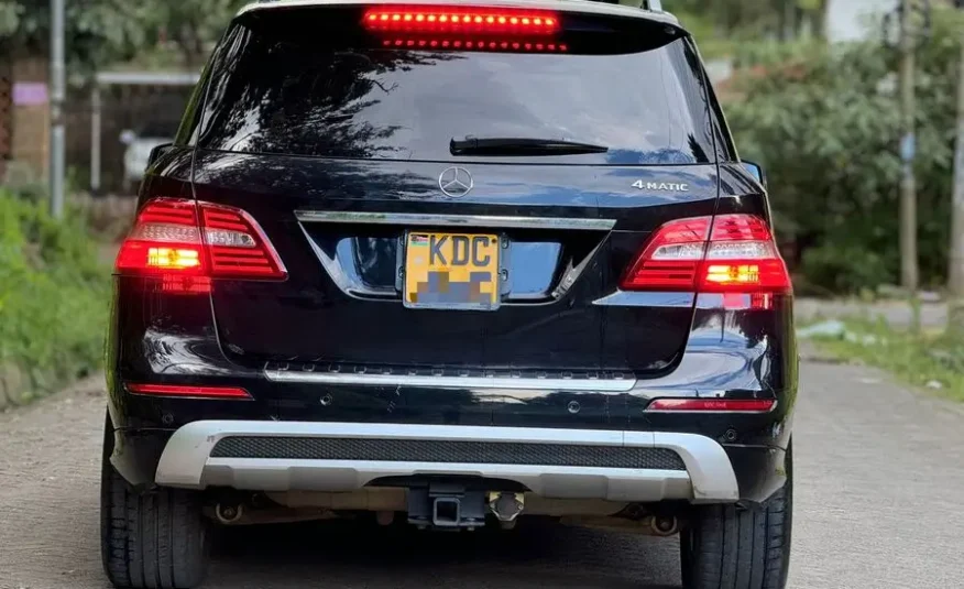 2015 Mercedes Benz ML350 4matic Sunroof