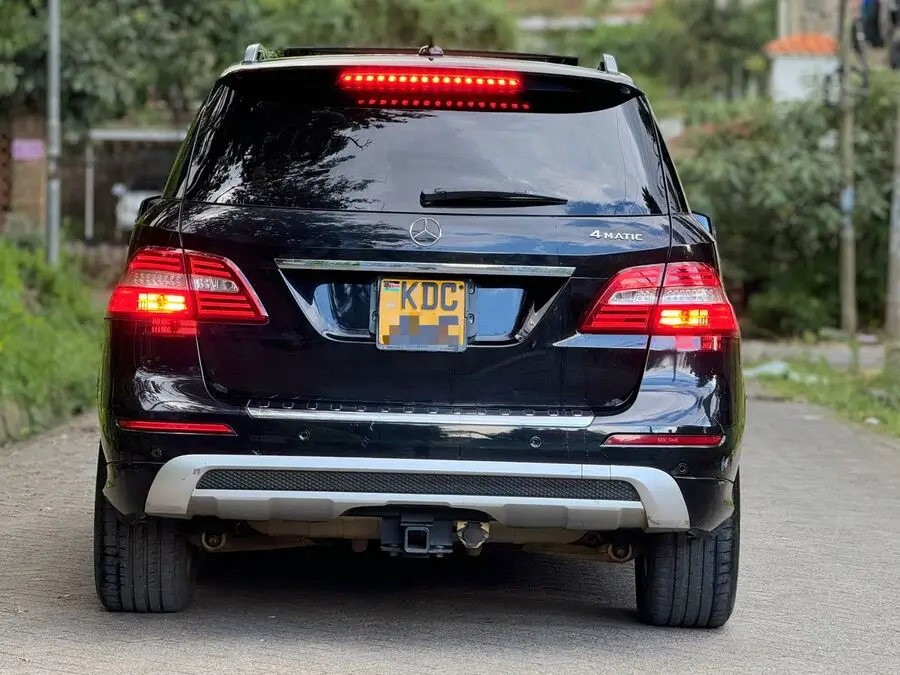 2015 Mercedes Benz ML350 4matic Sunroof