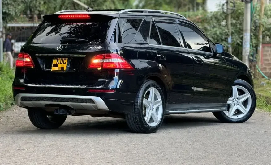 2015 Mercedes Benz ML350 4matic Sunroof