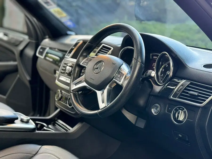 2015 Mercedes Benz ML350 4matic Sunroof