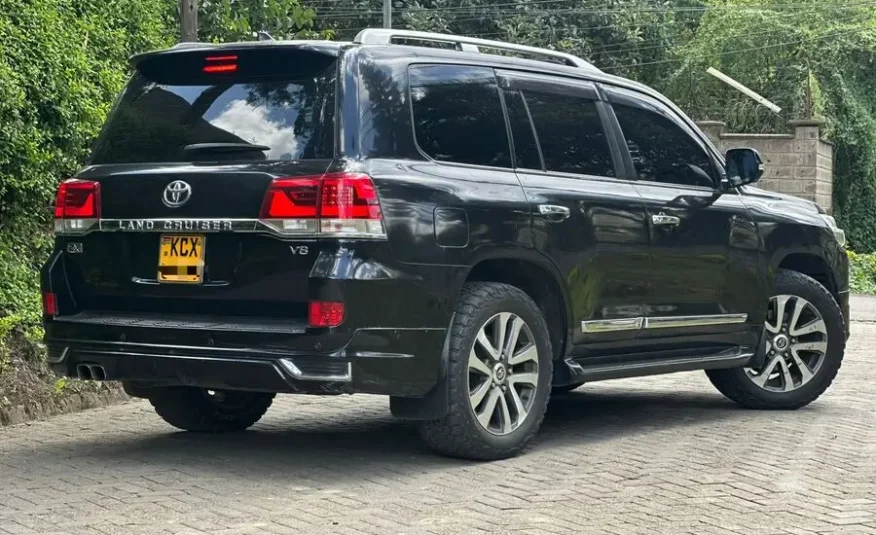 2015 TOYOTA LANDCRUISER ZX