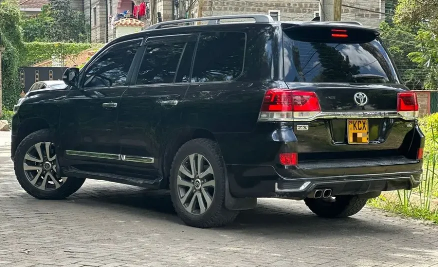 2015 TOYOTA LANDCRUISER ZX