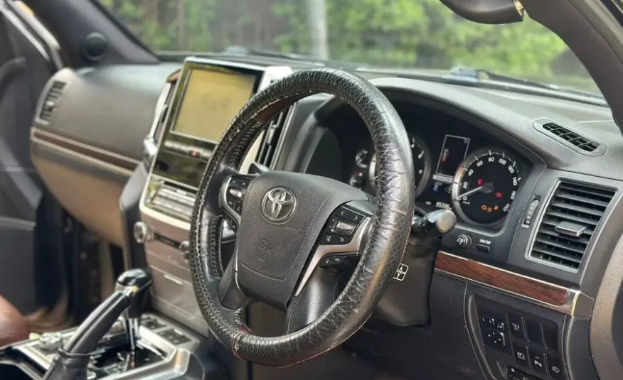 2015 TOYOTA LANDCRUISER ZX