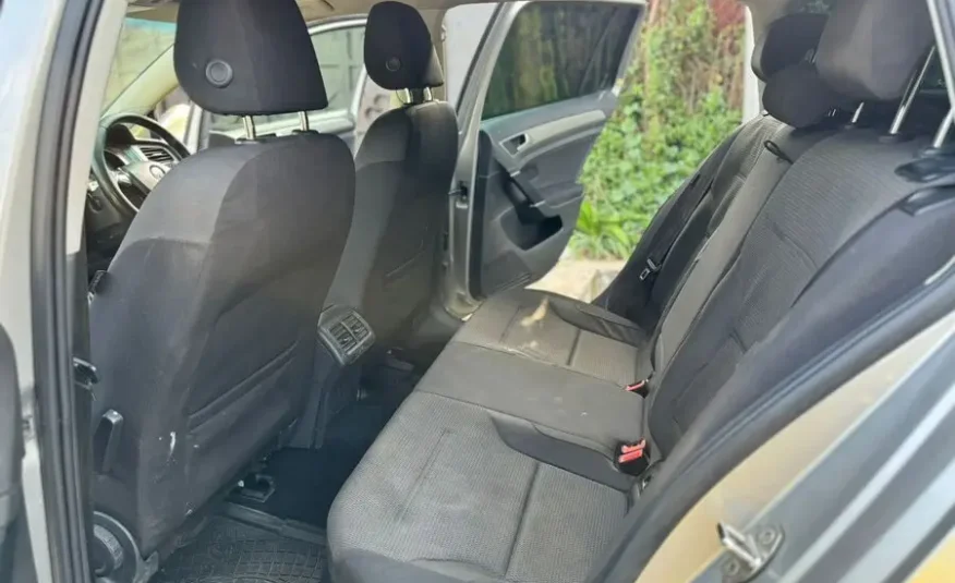 2015 Volkswagen Golf Variant Mint Condition