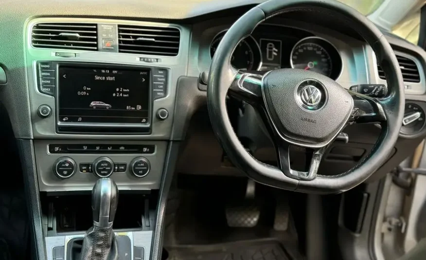 2015 Volkswagen Golf Variant Mint Condition