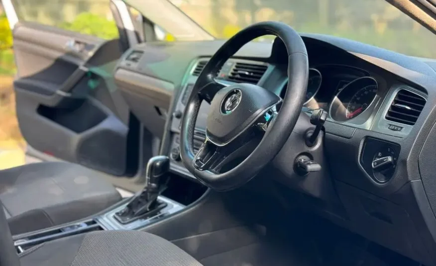 2015 Volkswagen Golf Variant Mint Condition