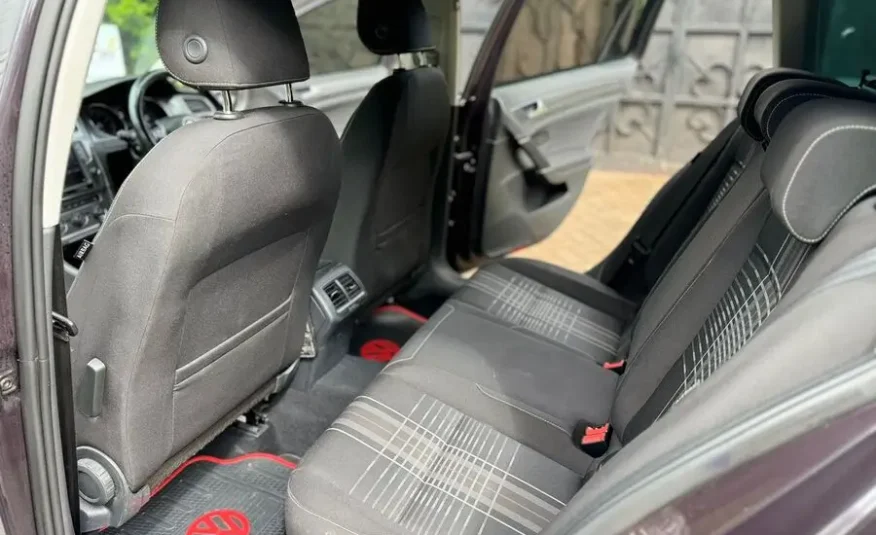 2016 Volkswagen Golf Variant Mint Condition
