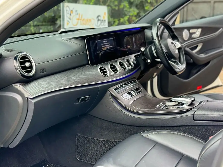 2017 Mercedes Benz E220D Sunroof