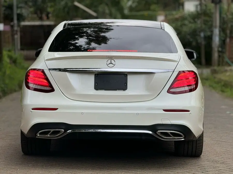 2017 Mercedes Benz E220D Sunroof
