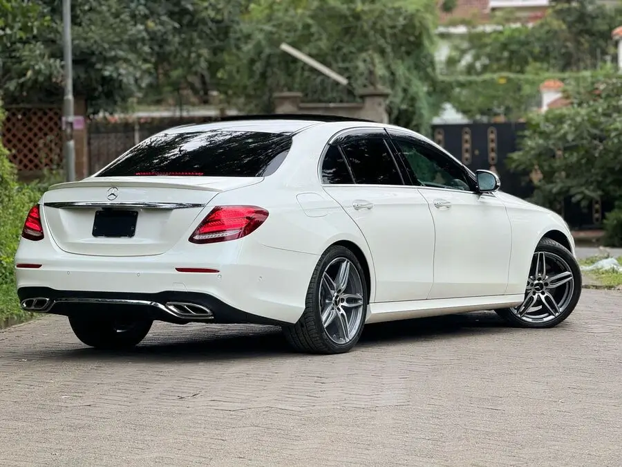 2017 Mercedes Benz E220D Sunroof