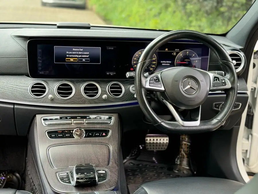 2017 Mercedes Benz E220D Sunroof