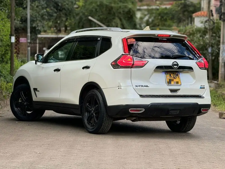 2017 Nissan Xtrail Hybrid SunrooF