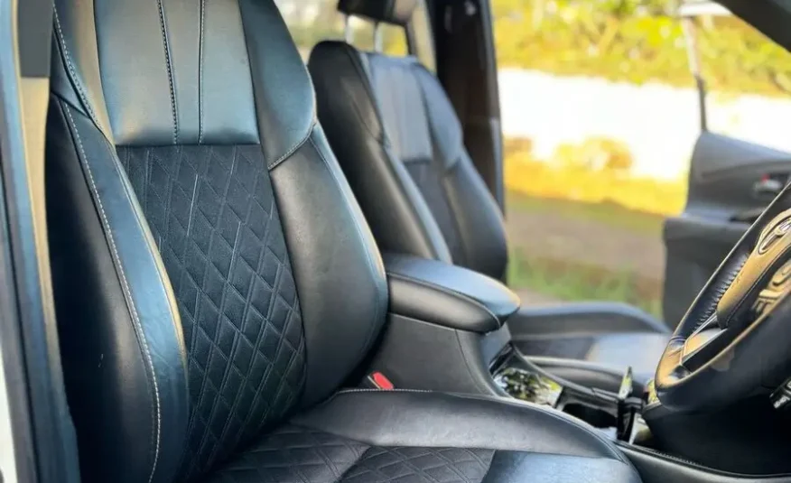 2017 Toyota Harrier Hybrid