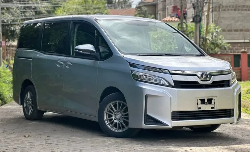 2017 Toyota Voxy