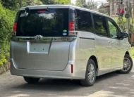 2017 Toyota Voxy