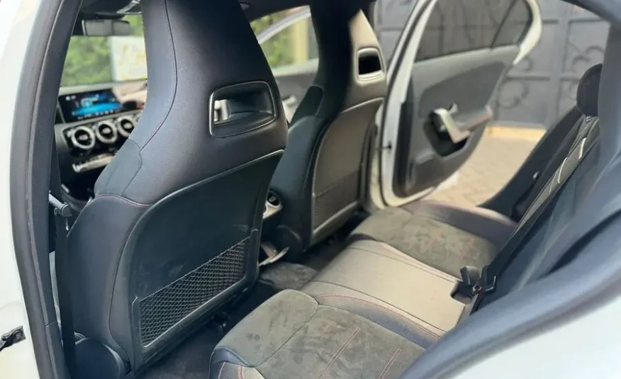 2018 Mercedes Benz A180