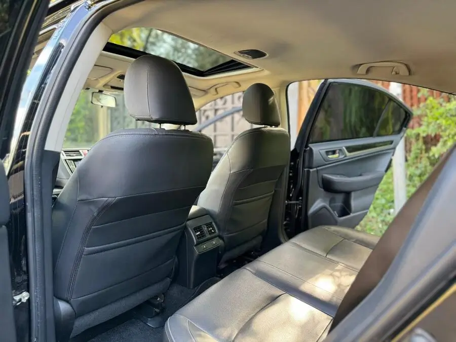 2018 Subaru Legacy B4 Sunroof