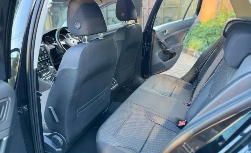 2018 Volkswagen Golf 230 TSI Sunroof