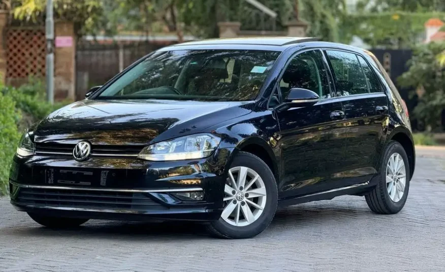 2018 Volkswagen Golf 230 TSI Sunroof