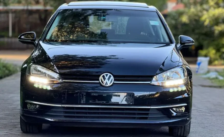 2018 Volkswagen Golf 230 TSI Sunroof