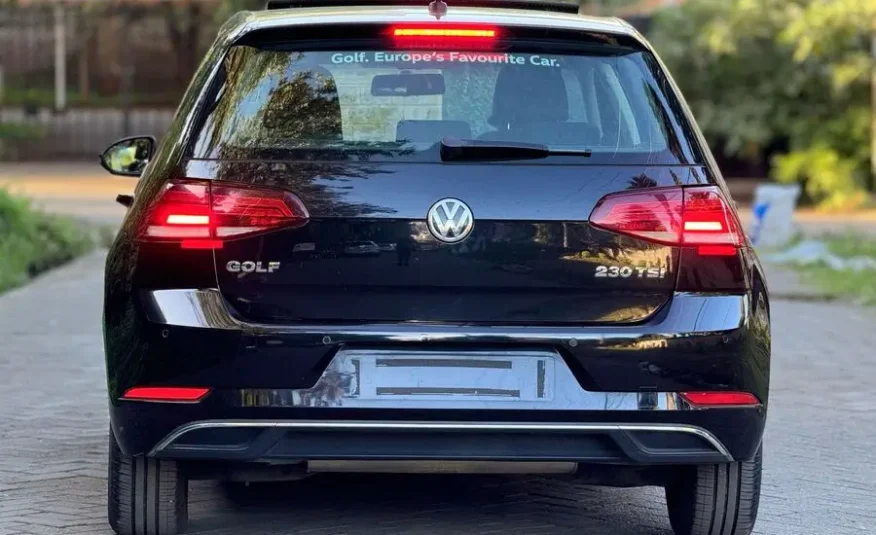 2018 Volkswagen Golf 230 TSI Sunroof