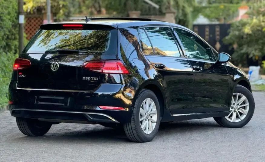 2018 Volkswagen Golf 230 TSI Sunroof