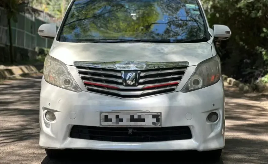 2012 Toyota Alphard