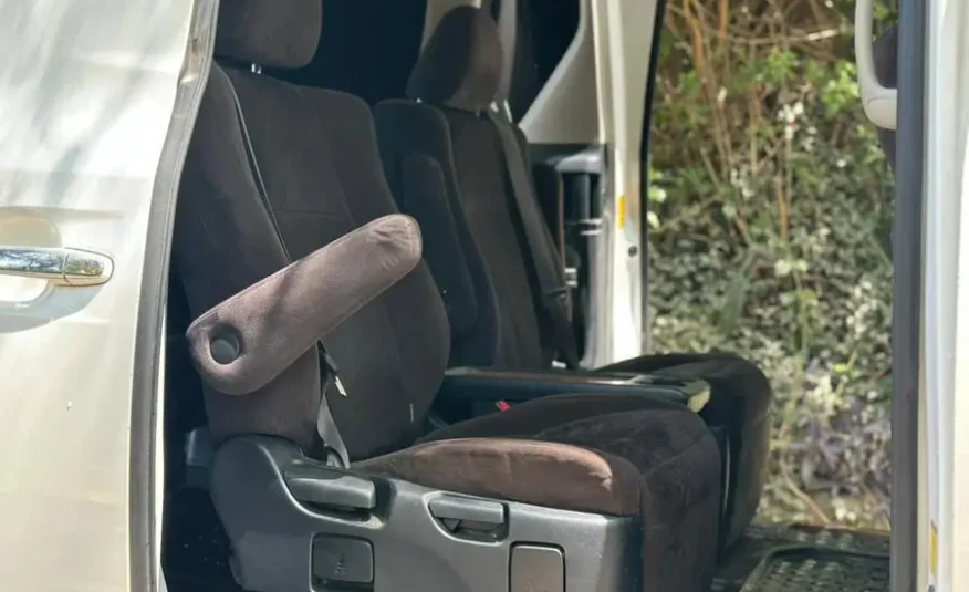 2012 Toyota Alphard