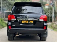 2012 Toyota Landcruiser V8 ZX Mint Condition