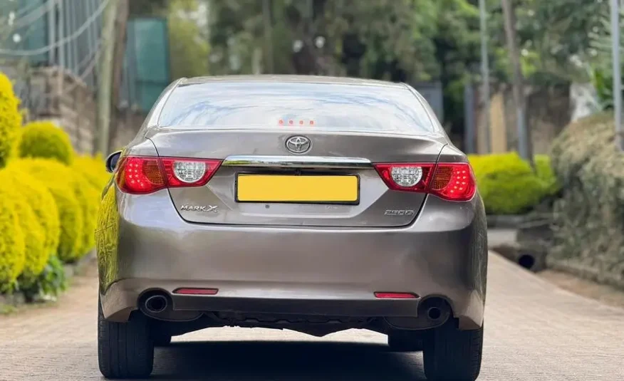 2012 Toyota Mark X 250G Mint Condition