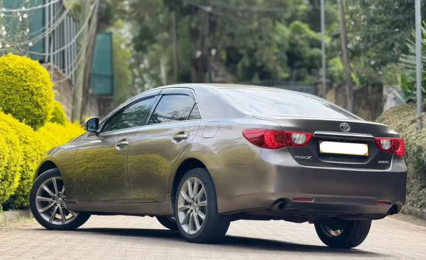 2012 Toyota Mark X 250G Mint Condition
